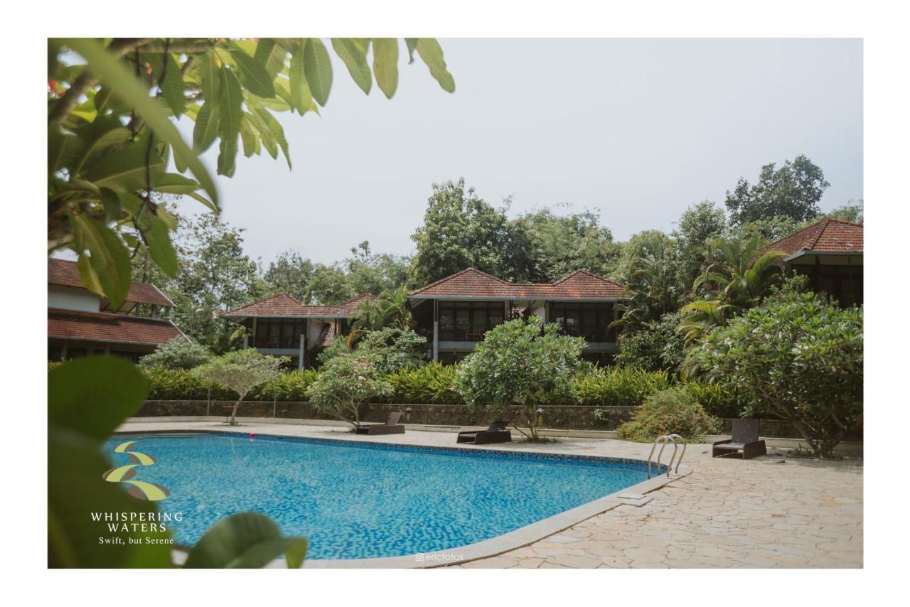 Whispering Waters Hotel Malayattur ภายนอก รูปภาพ